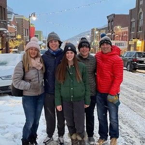 Meet your Posher, Sansa